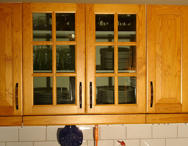 Upper cabinet in kitchen