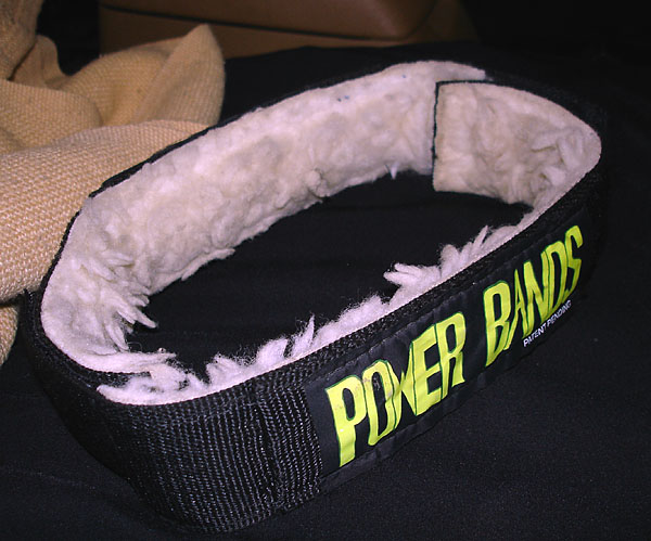 Padded strip with Velcro closure for hands