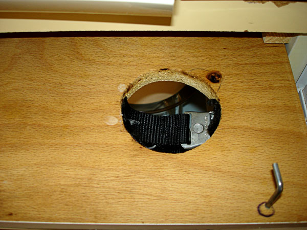 Cut-out opening in pull-out board (close-up)