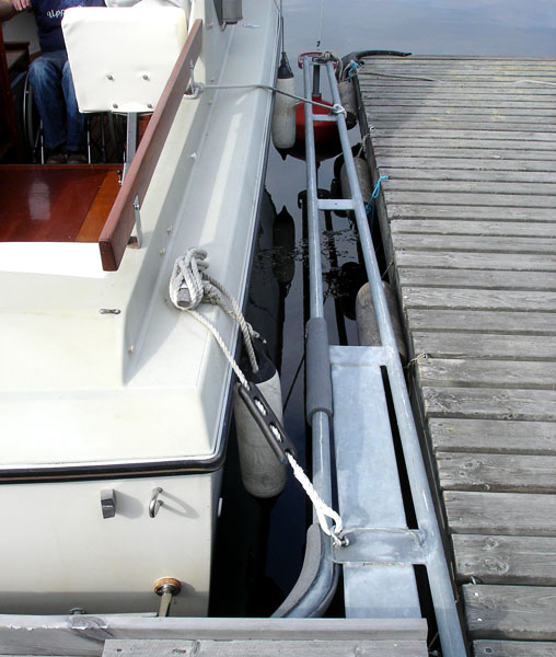 Mooring lines and bumpers (close-up)