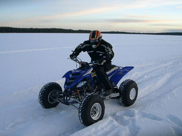 Användaren kör i snö. Foto: från www.kritto.se