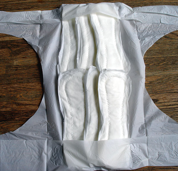 Cover with six overlapping pads