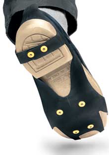 Non-slip device on shoe. Photo: www.friluft.se