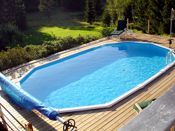 Outdoor pool with cover