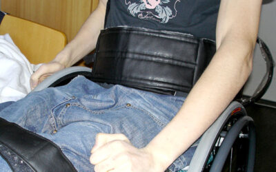 Strappband istället för rullstolsbälte
