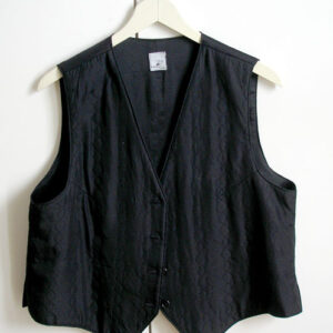 Custom-sewn vest
