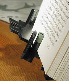 Slot on clip to hold selected pages. Photo: www.bookgem.com