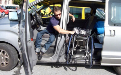 Förflyttning från minivan till rullstol