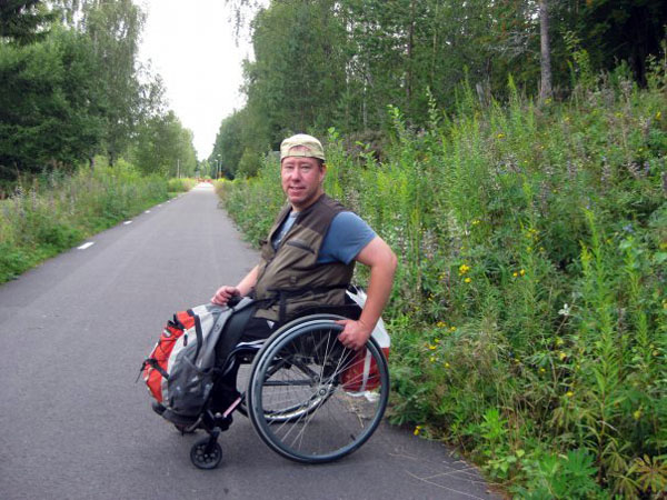 User on a country road. Photo: from the user's archives