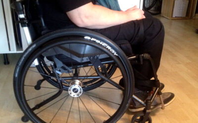 Specialanpassad manuell rullstol