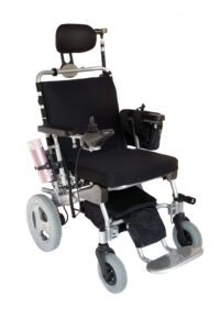Liten elektrisk rullstol med nackstöd.